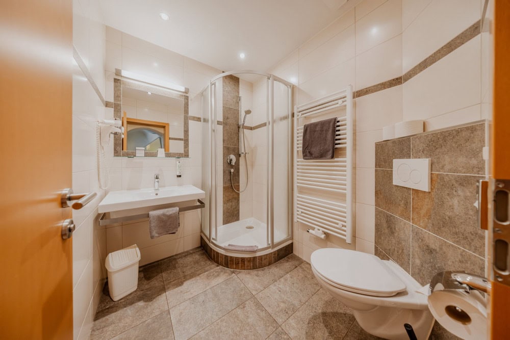 Singel Room - Bathroom